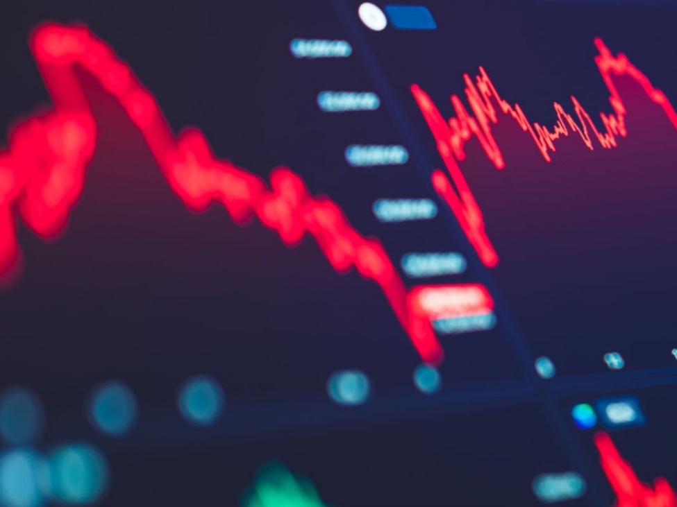 Major US stock indices trading at session lows