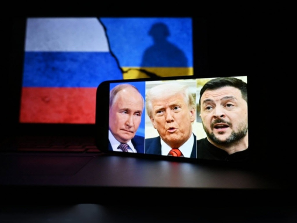 Army Secretary Driscoll and chief of staff Gen. George visit Ukraine  – unannounced trip