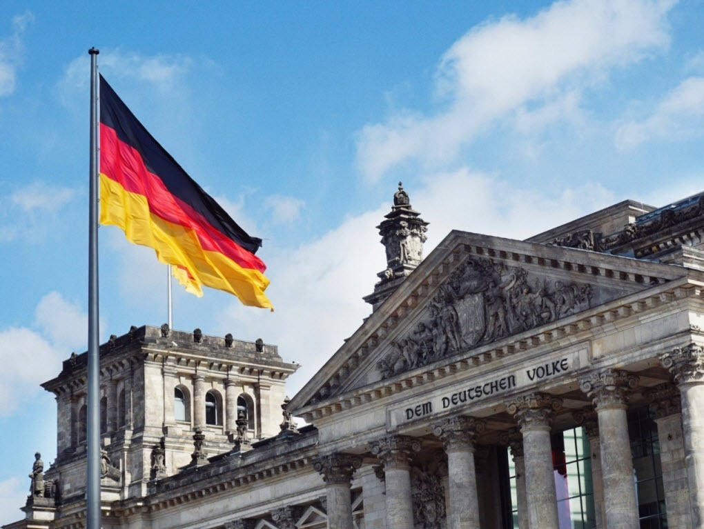 German producer prices nudge lower in June due to drop in energy prices